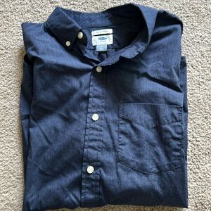 Old Navy Men’s Slim Fit Button Down Shirt